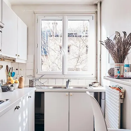Cozy Small Artist Studio Apartment