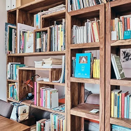 Cozy Small Artist Studio *