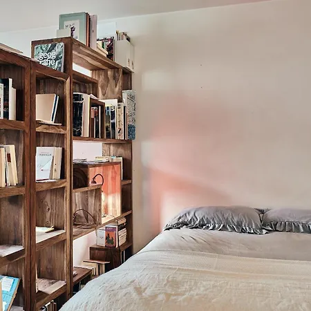 Cozy Small Artist Studio Apartment
