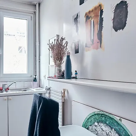 Cozy Small Artist Studio Apartment