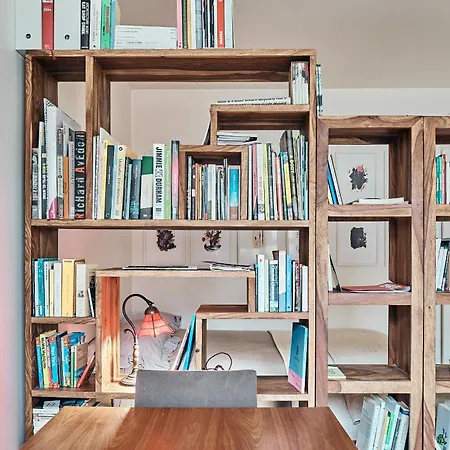 Cozy Small Artist Studio *