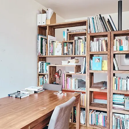 Cozy Small Artist Studio Appartement *
